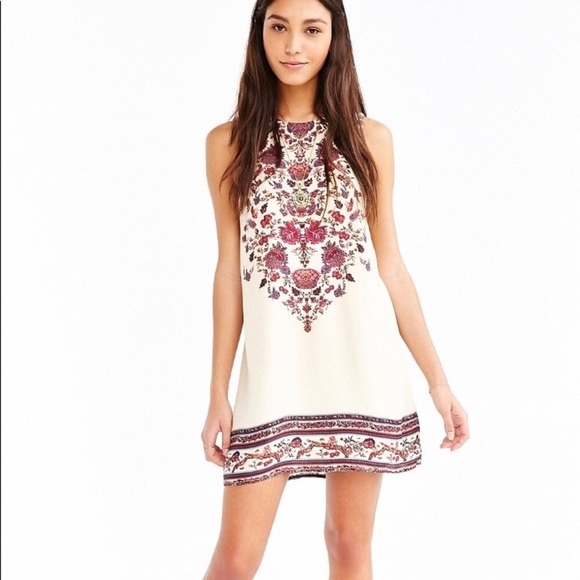 Urban Outfitters Dresses & Skirts - ⭐️Urban Outfitters Ecote Guinevere Dress